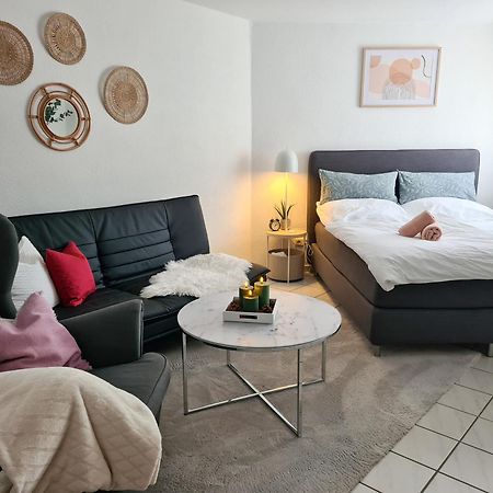 Ferienwohnung Rote Tuer - Landleben Pur! Kirchhain Екстериор снимка